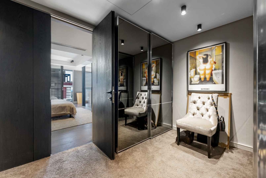 3 Bedroom Property for Sale in Green Point Western Cape